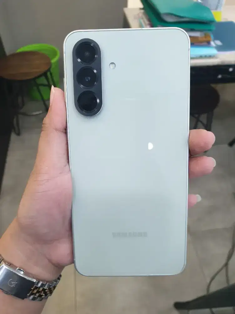 Second Ex Display Samsung A56 5G 8/128GB