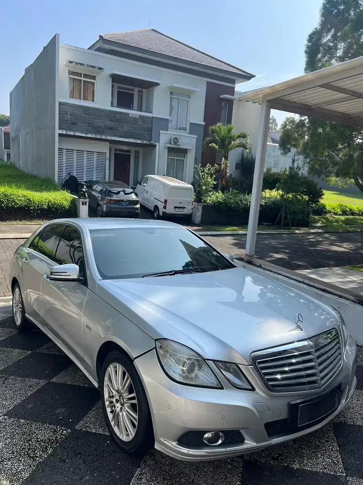 Jual Bawah Pasar Mercedes Benz (Mercy) E250 CGI AT 2011