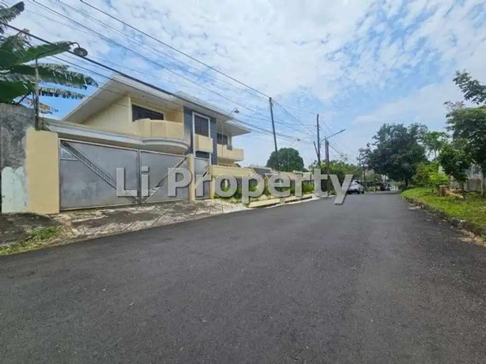 rumah Candisari, dekat AKPOL, view gunung, Semarang