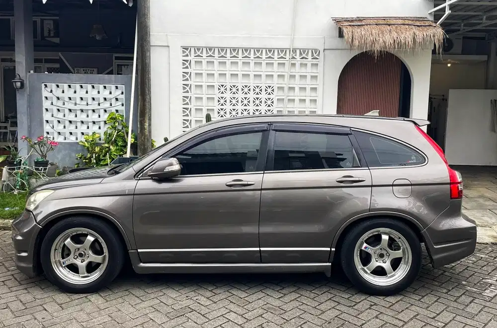 Honda CR-V 2011 Bensin