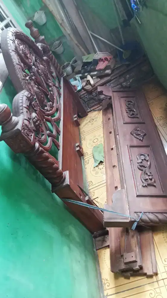 Dipan ukir / ranjang secound