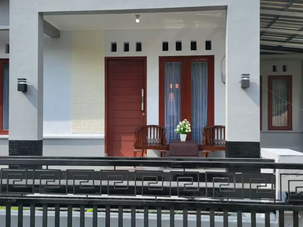 Dijual Rumah Semi Furnish - Jl Nuansa Ring Bukit Dekat Taman Griya dan Kori Nuansa