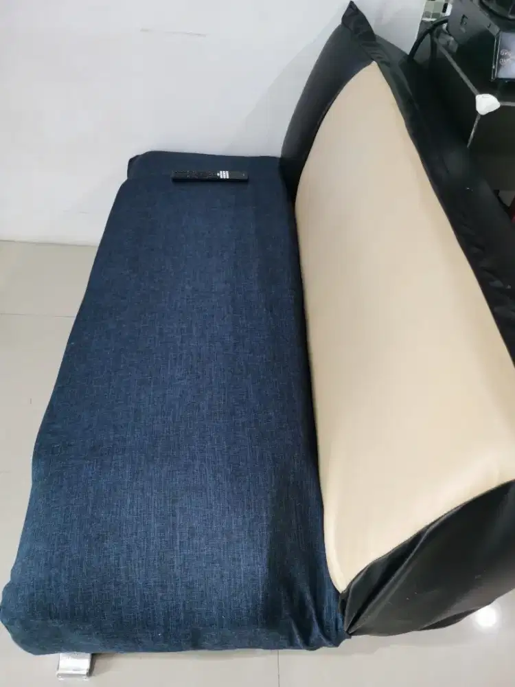 Sofa bed bekas reparasi