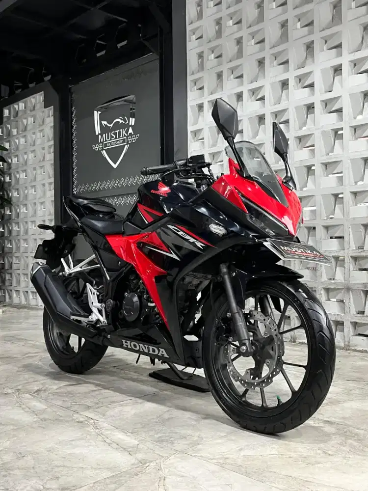 N Malkot‼️Honda CBR 150R Old 2019. DANNY Mustika Motor Sulfat