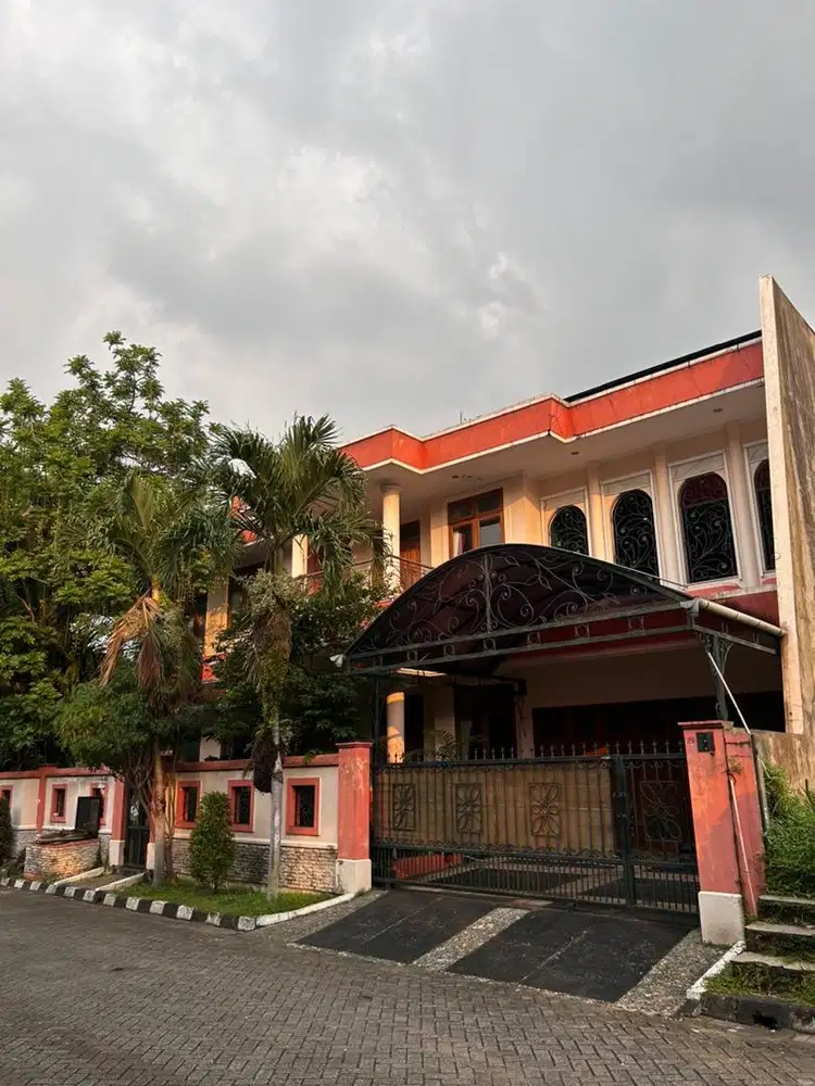 RUMAH DIJUAL DI KAWASAN ELIT DAN STRATEGIS!