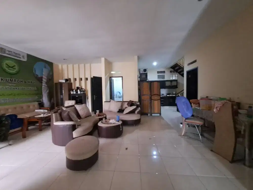 Rumah lelang murah Siap Huni Cocok untuk Villa Lingkungan aman di Komplek Cipageran Asri