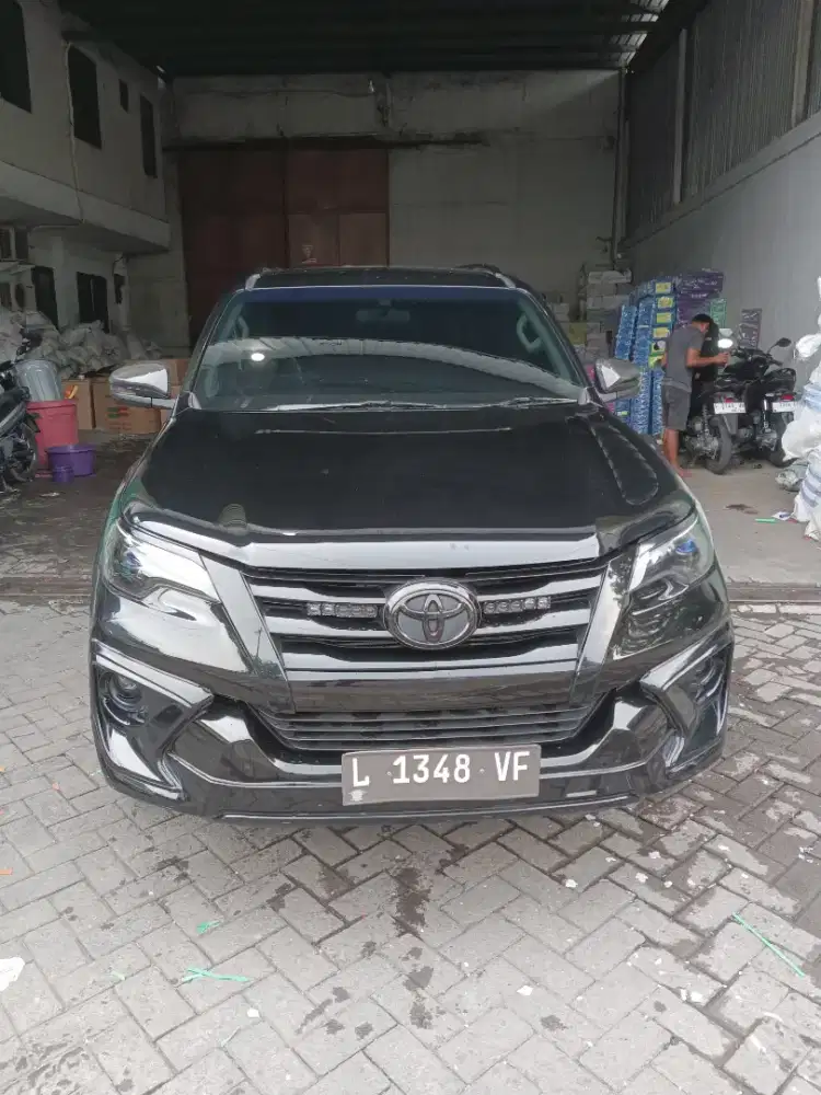 Jual toyota fortuner vrz 2017