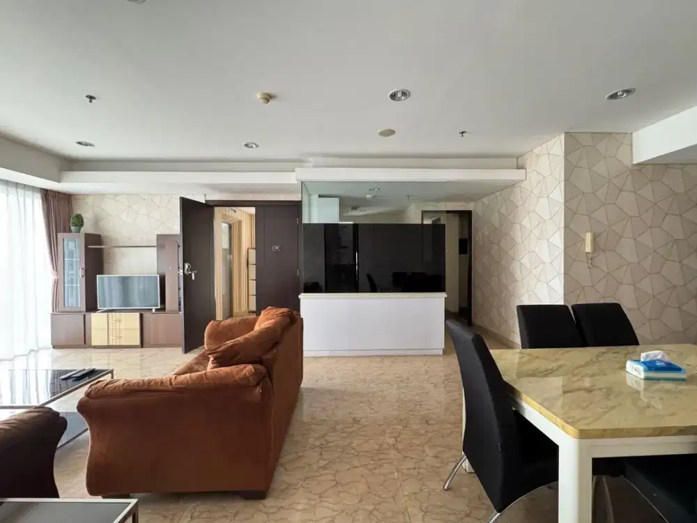 Jual apartemen royale springhill 3 kamar 196 private lift city view