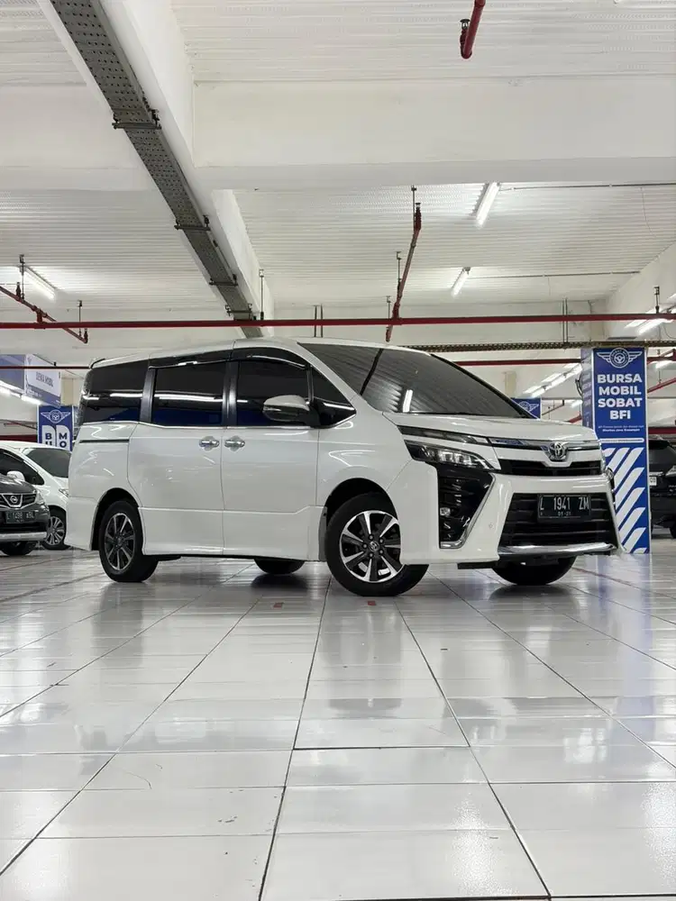 Toyota Voxy 2019 Bensin