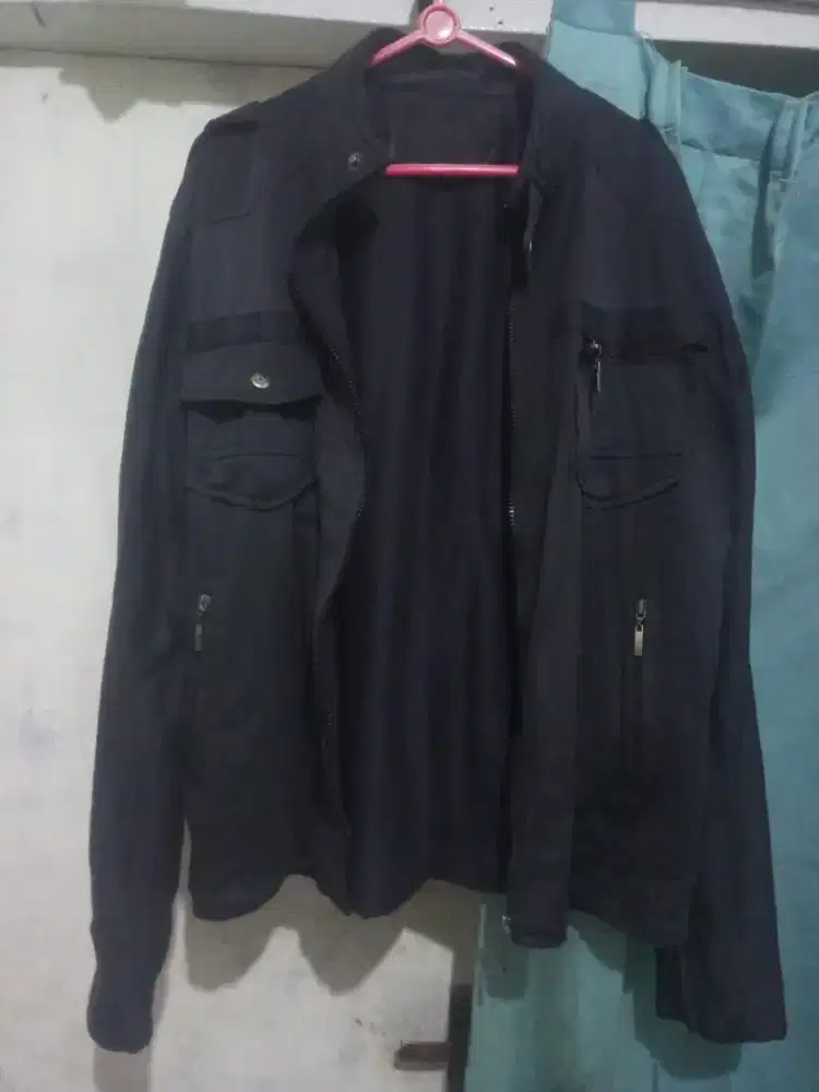 Jacket Size L masih layak pakai