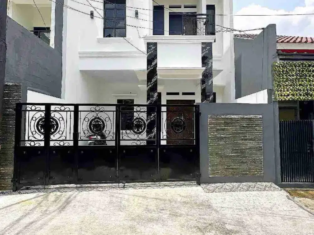 Hunian Elegan 2 Lantai di Cijantung – Siap Huni, Lokasi Strategis!