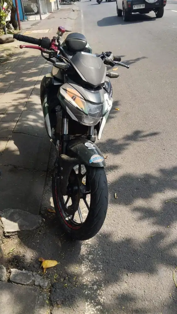 Suzuki gsx 150 cc