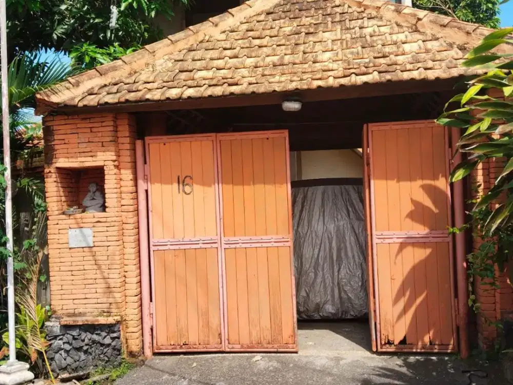 Jual Rumah Lantai 2 Lokasi Di Jalan Pantai PadangGalak Sanur Bali. Dekat Ke Pantai Sanur.,Dermaga Sanur, Dll.