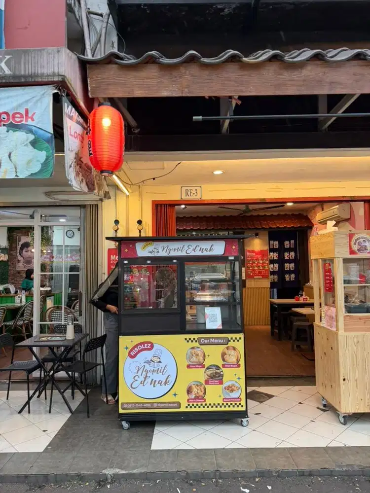 Jaga Stand/Crew Outlet