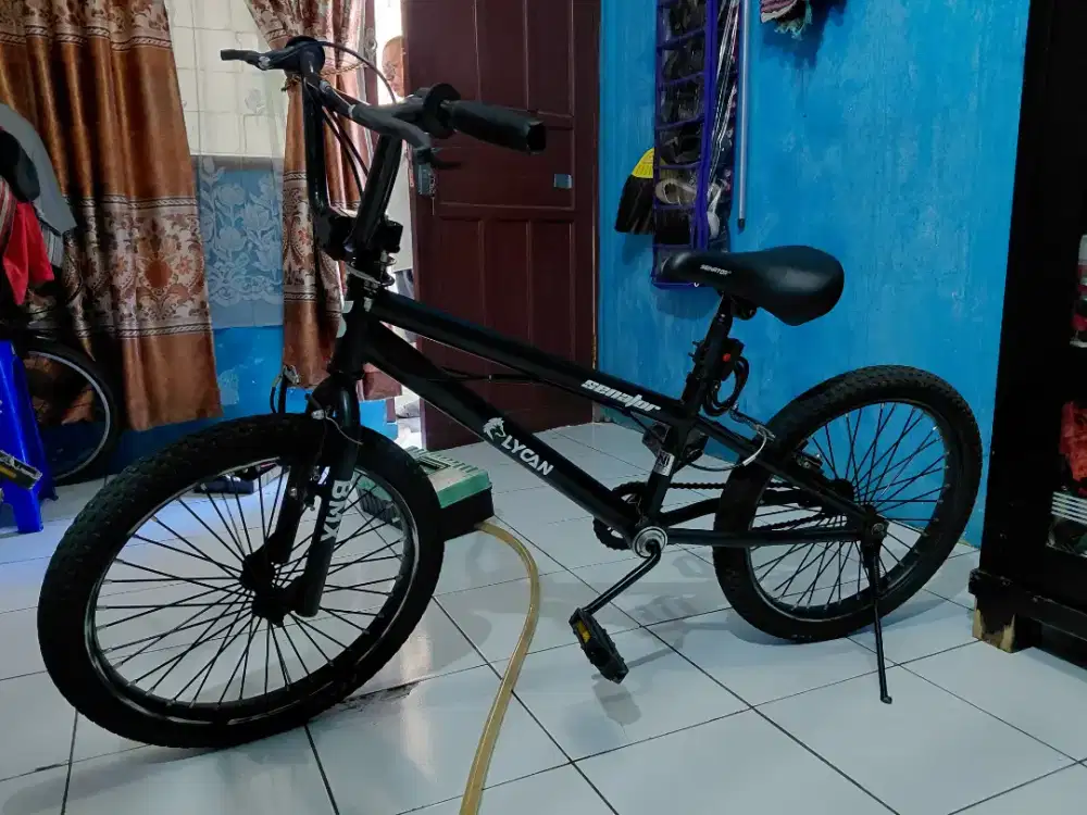 Sepeda mtb senator lycan 20