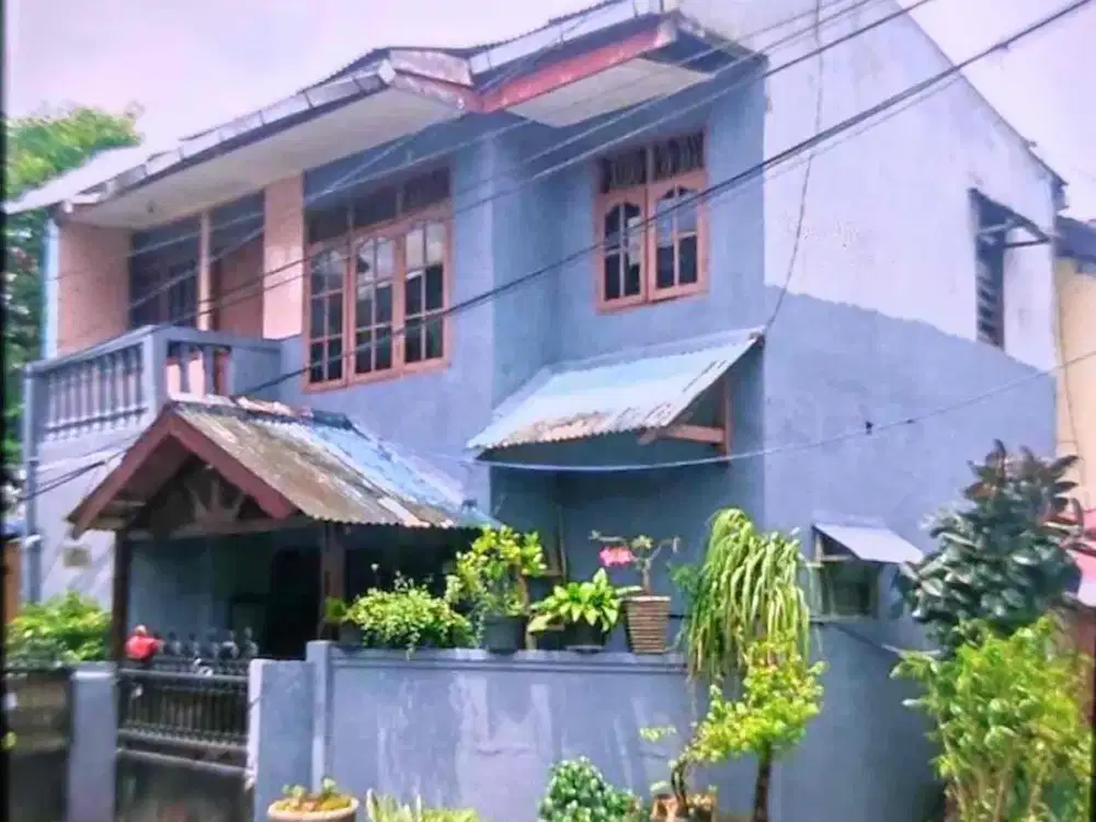 Rumah Bagus Hook di Ulujami Kampung Baru Pesanggrahan jakarta selatan