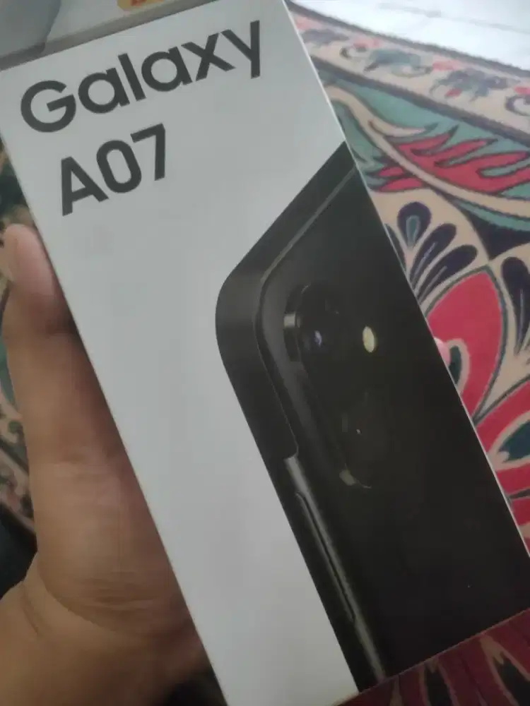 Dijual hp samsung belum pernah di pakai ,,salah beli mau di tuker