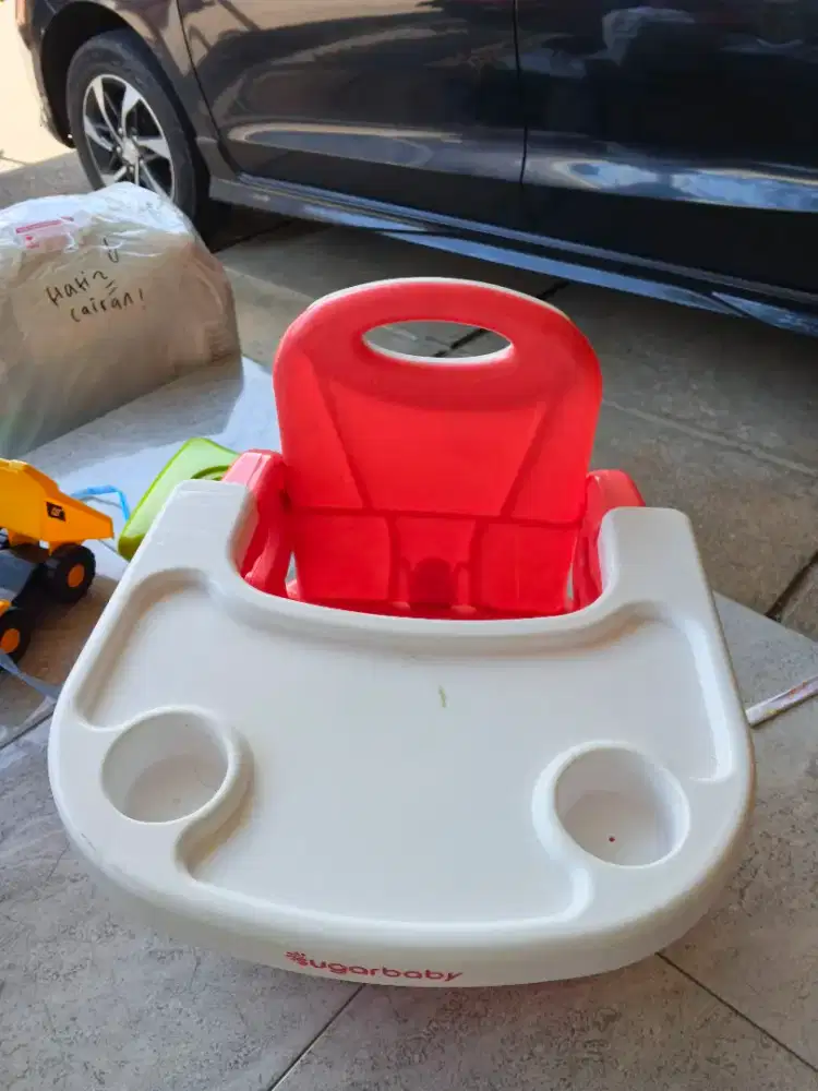 Preloved Sugar Baby Sit On Me 4 in 1 Folded Booster Seat. 