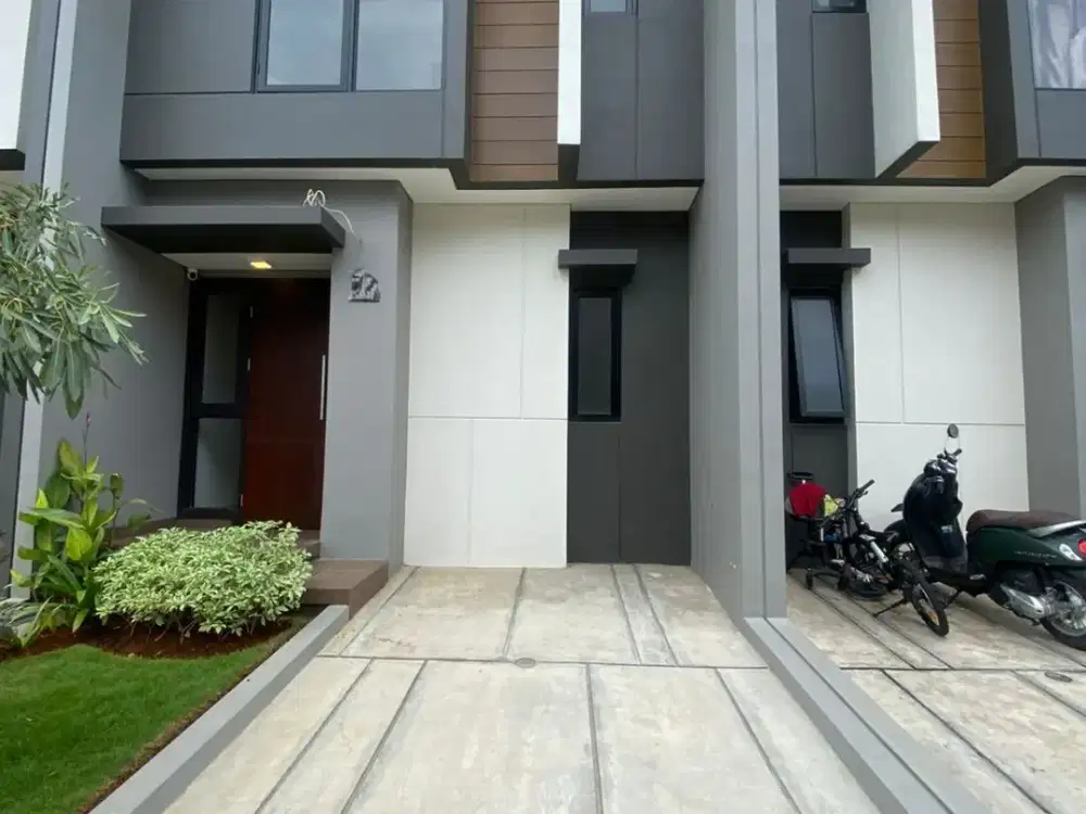 Sewa Murah Rumah Type Deluxe Cluster Regia, Summarecon Crown Gading, Bekasi, 018