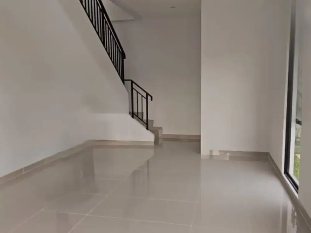 Dijual Ruko Il Lago 2 Lantai Strategis di Gading Serpong