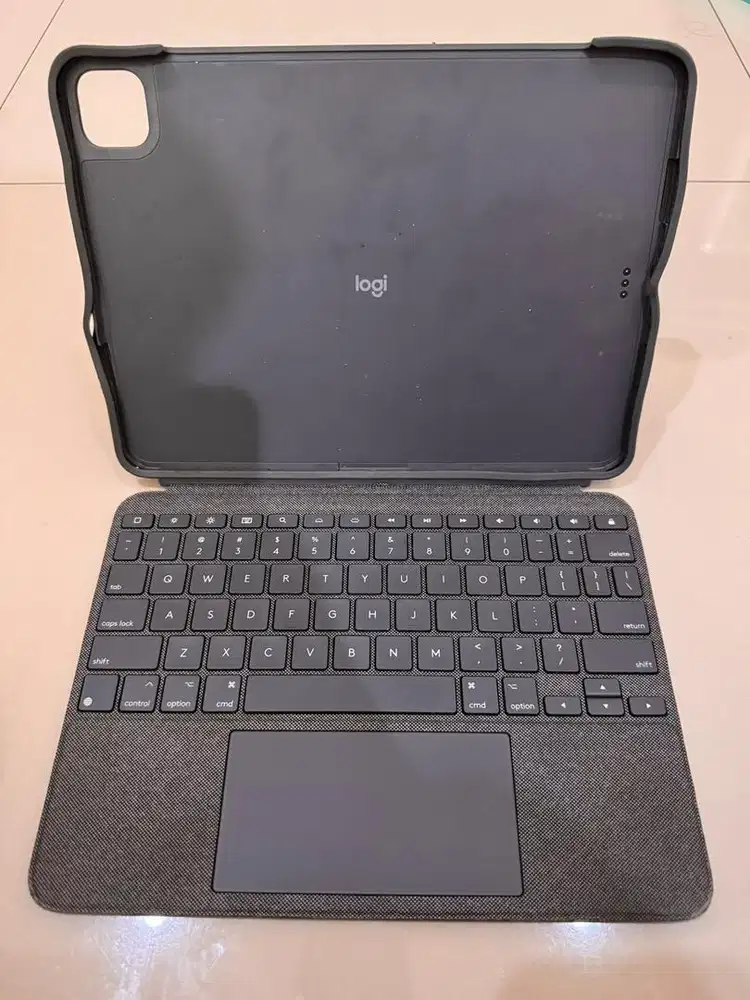 LOGITECH COMBO TOUCH IPAD PRO KEYBOARD CASE