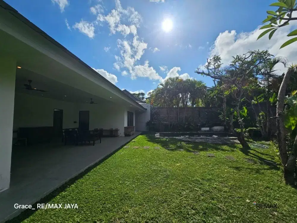 Serene 2 Bedroom Villa With Private Garden For Rent, In Kerobokan Area