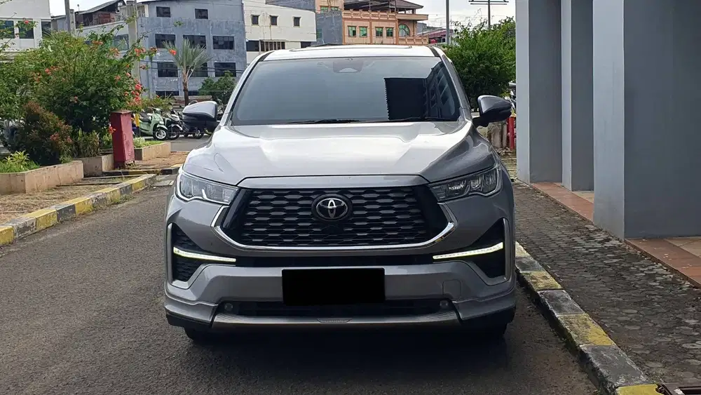 Toyota Kijang Innova Zenix Q Hybrid 2.0 Modelista TSS 2023 Like New