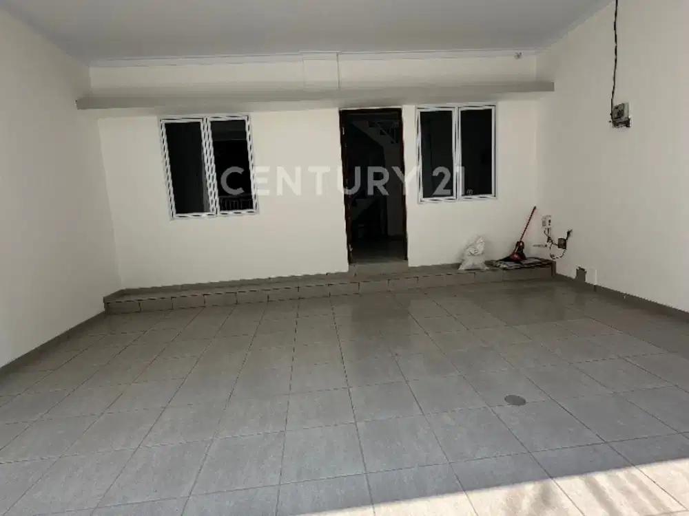 Brand New House Duri Kepa Jakarta Barat