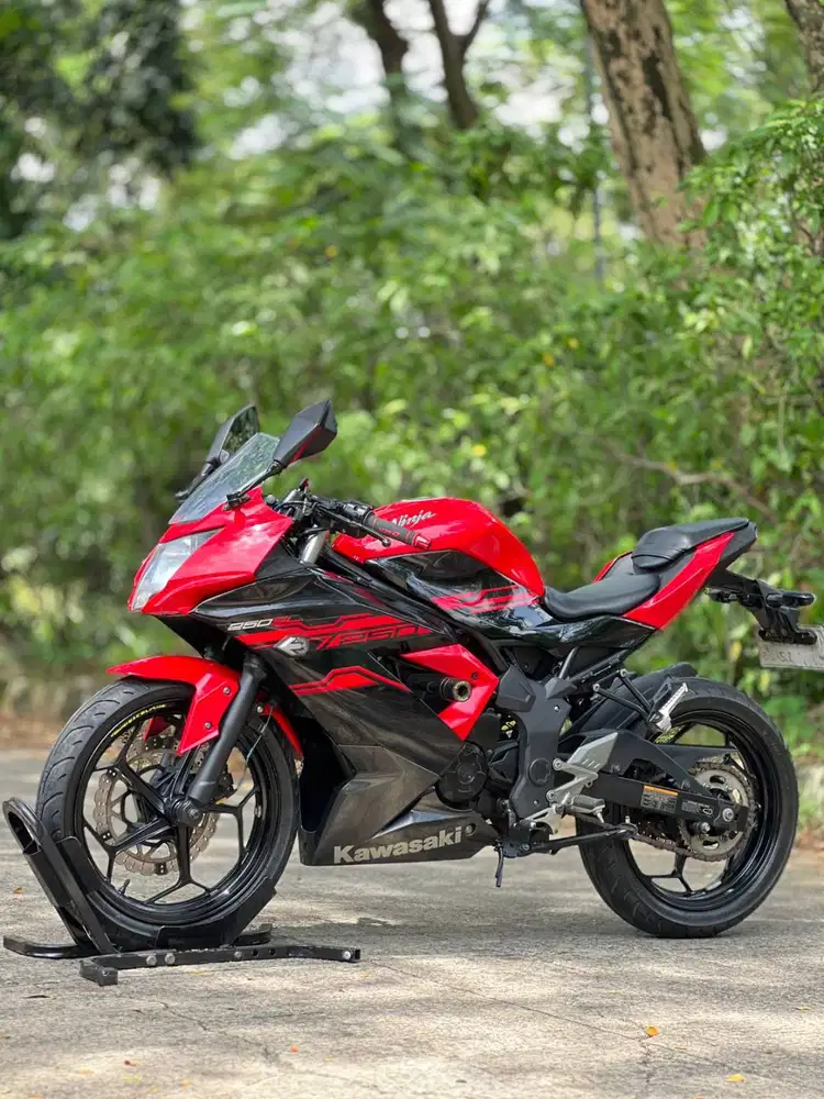 KAWASAKI NINJA MONO 250 SL 2016 MERAH KM 5K PAJAK ON KAYAK BARU