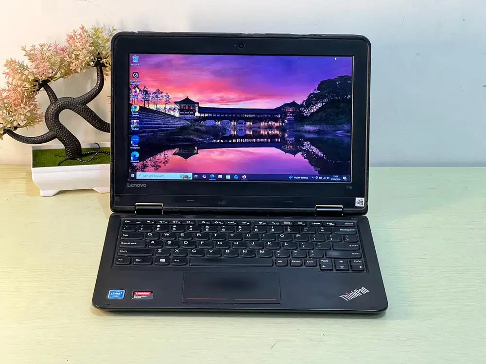 Lenovo Thinkpad 11e Intel N3150 RAM 8 SSD 256 GB Murah Normal Semua