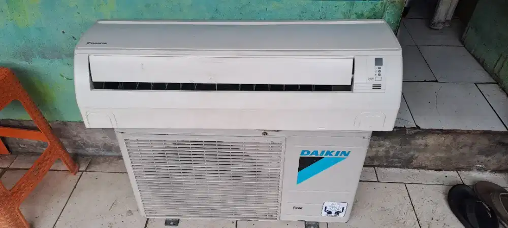 Terimka AC bekas dalam kondisi rusak / normal