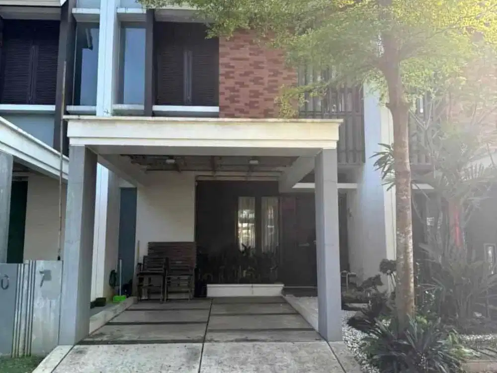 Di jual rumah 2 lantai View Taman Siap Huni Di Cimanggis Golf Estate Depok