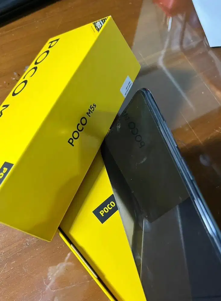 Poco m5s 4/64 fullset black