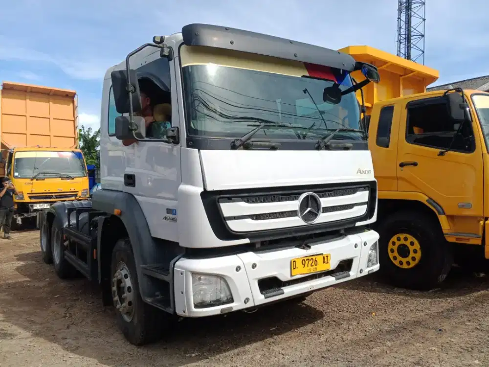 HEAD TRAILER MERCY AXOR 4928 TAHUN 2023