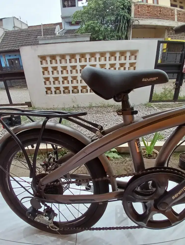 Sepeda lipat merk Senator