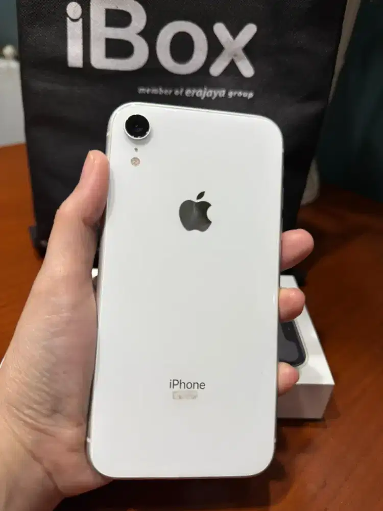 iPhone XR 64gb putih