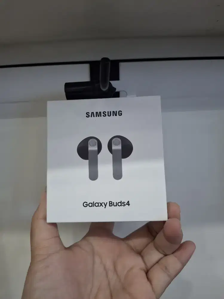 Samsung Galaxy Buds 4 Garansi Resmi