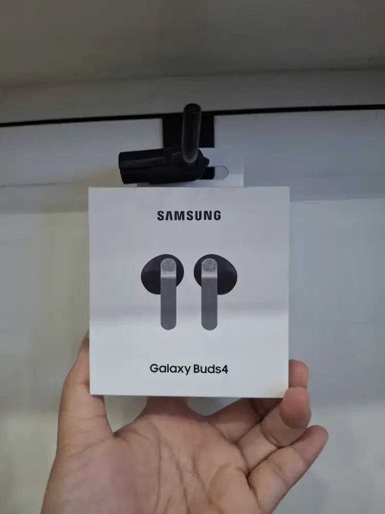 Samsung Galaxy Buds 4 Garansi Resmi