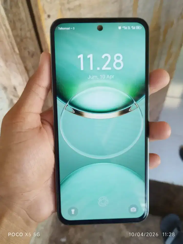 Tecno spark 30 pro 8/128gb kel.hp+kabel data aja.