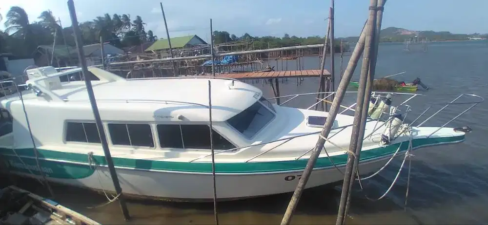 DI JUAL KAPAL SPEED BOAT PASSANGGER/PENUMPANG FIBERGLASS