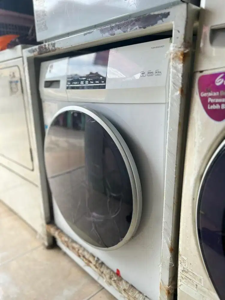 Lowongan Kerja Staf Laundry