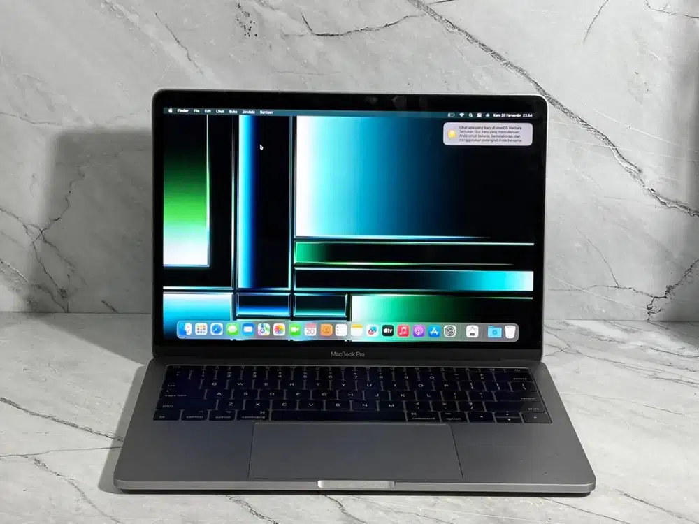 Macbook pro no touchbar 2017 / core i7 / ram 16 / ssd 256gb / 13inch
