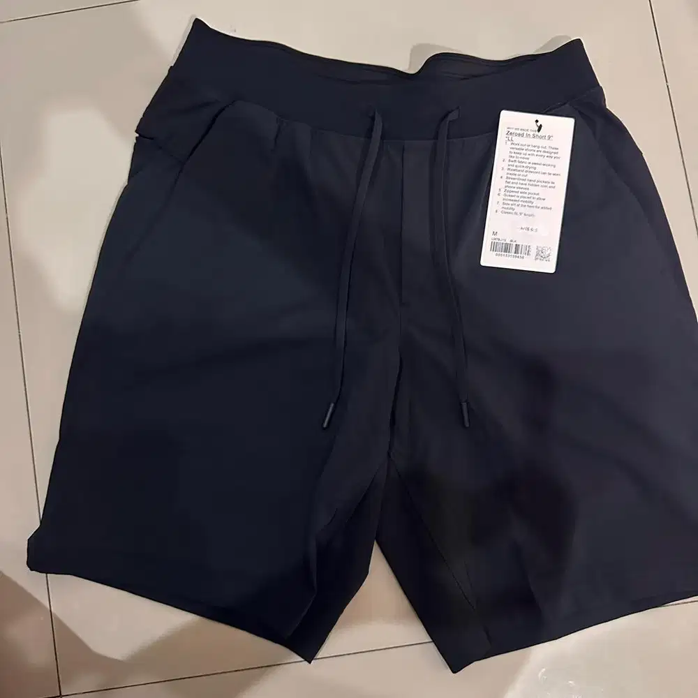 CELANA LULULEMON MAN PANTS SIZE M