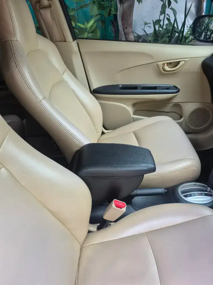 Konsul box honda brio mobilio merk otto project