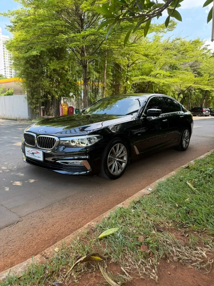 BMW 520i 2018 Bensin