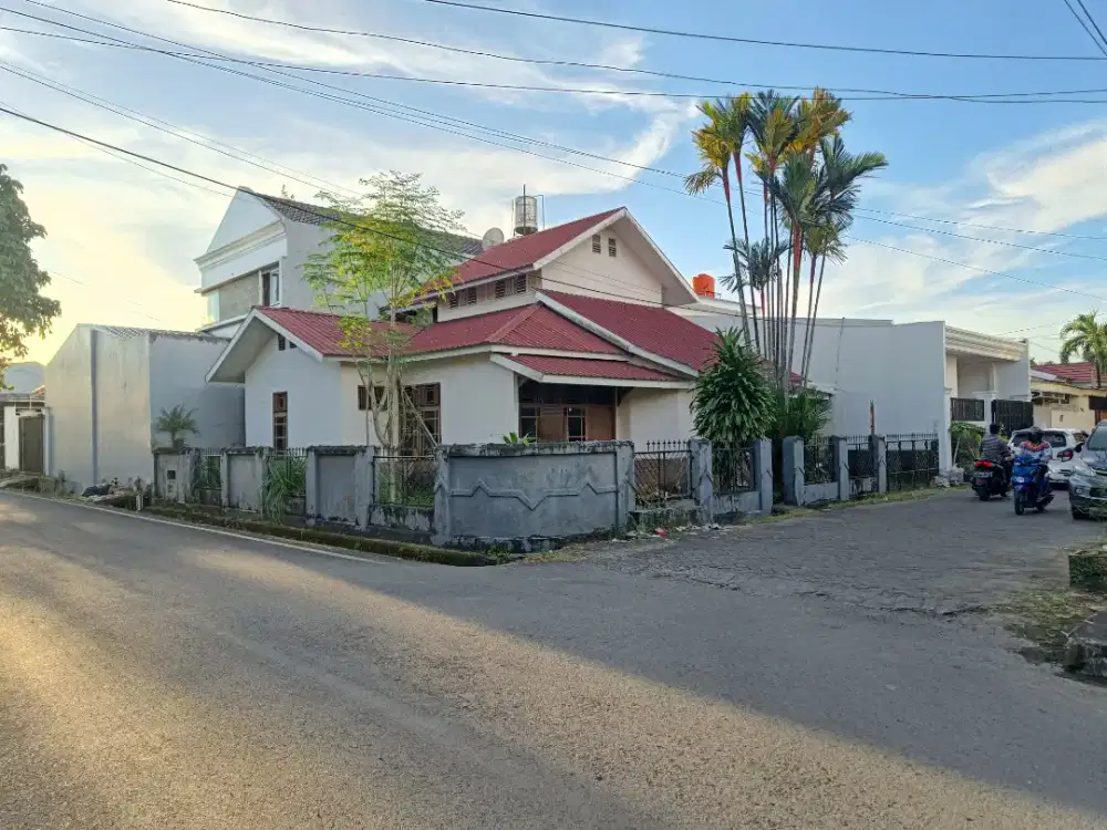 Rumah Tinggal Posisi Sudut