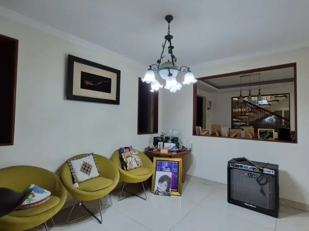 Dijual Cepat Rumah Siap Huni 2 Lantai di Senen , Jakarta Pusat