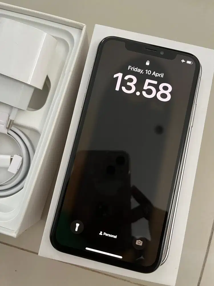 IPHONE X 64 GB SILVER/PUTIH ORI