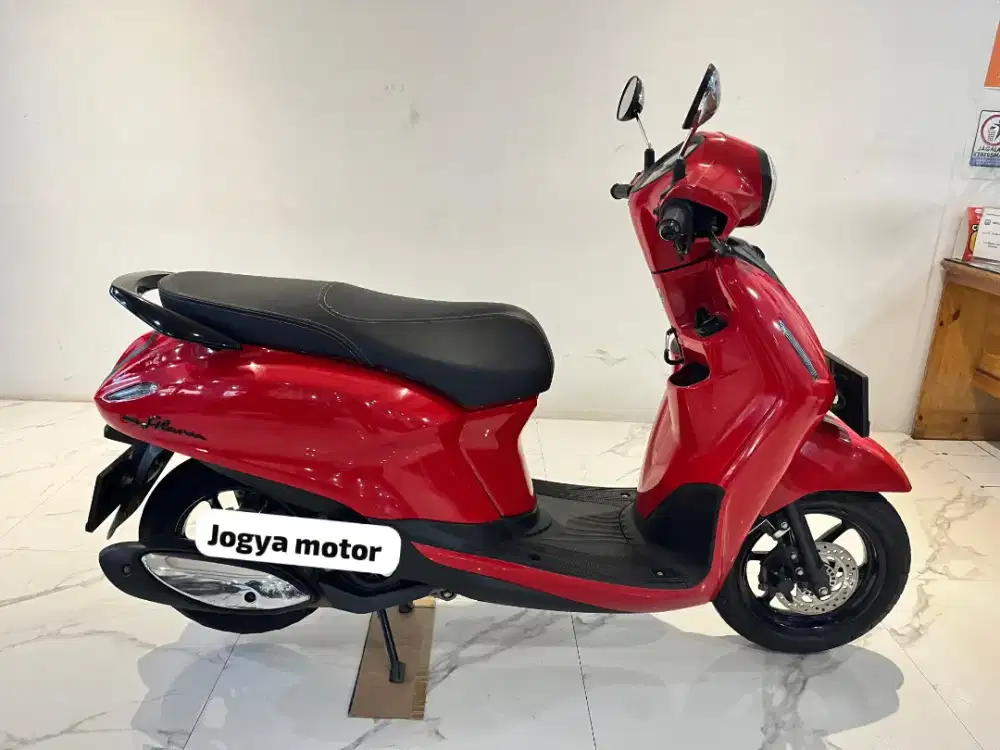 3 yamaha Grand Filano Neo 2024