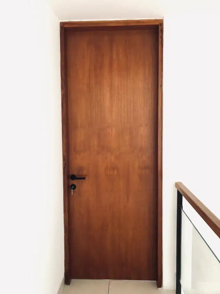 Jasa cat pelitur kayu